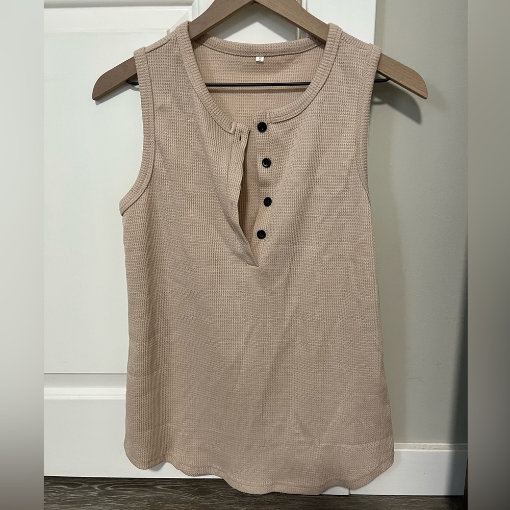 Sleeveless Tank